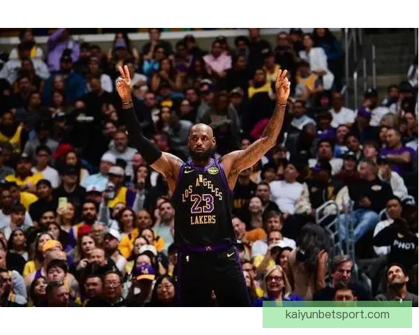 詹姆斯珍惜与布朗尼父子连线展现顶级投篮天赋 詹姆斯珍惜与布朗尼父子连线展现顶级投篮天赋